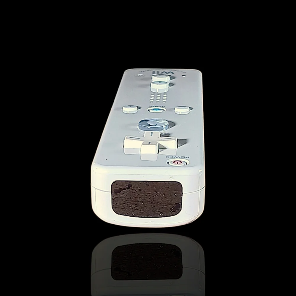 Nintendo Wii Controller w/Motion Plus built-in (White)
